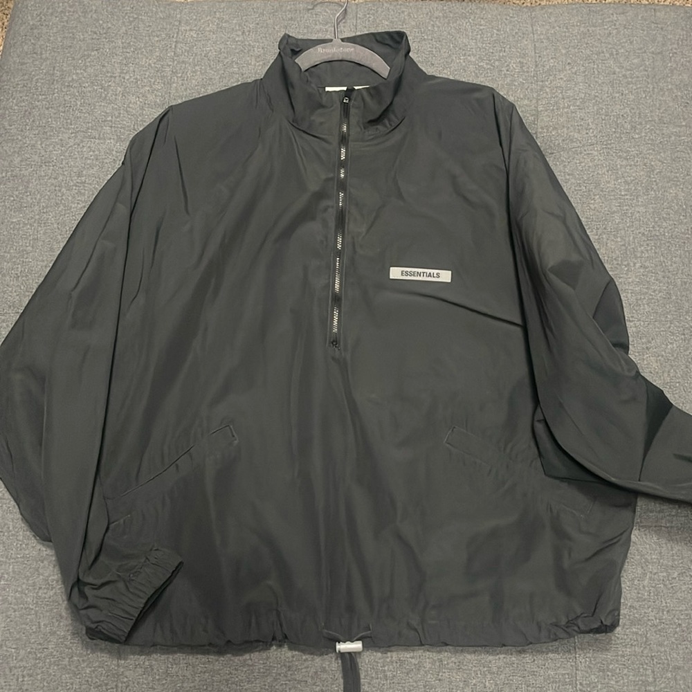 Fear of God ESSENTIALS windbreaker size small